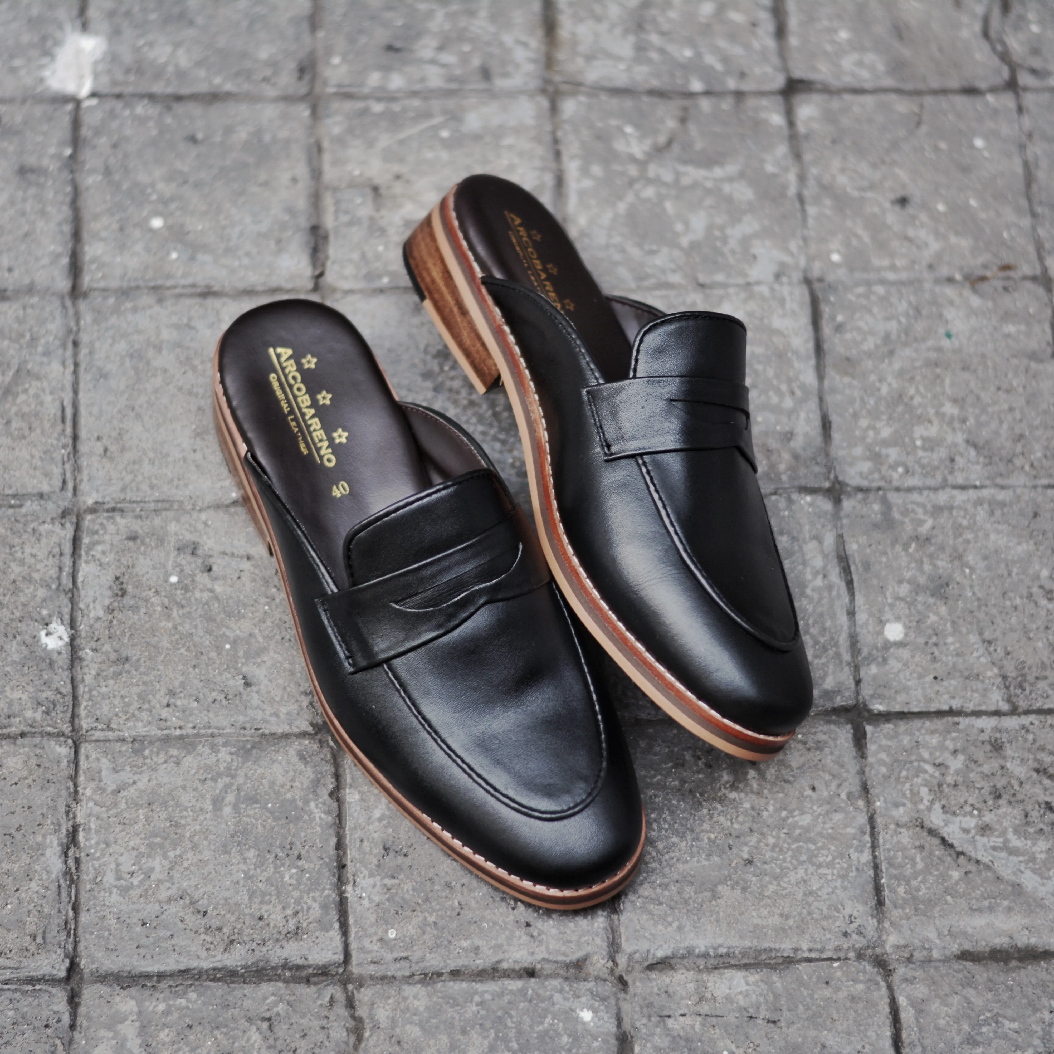 701 Penny Slipper Matt Black + Wooden Soles