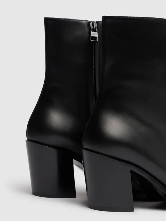 Alexander McQueen   Leather boots 