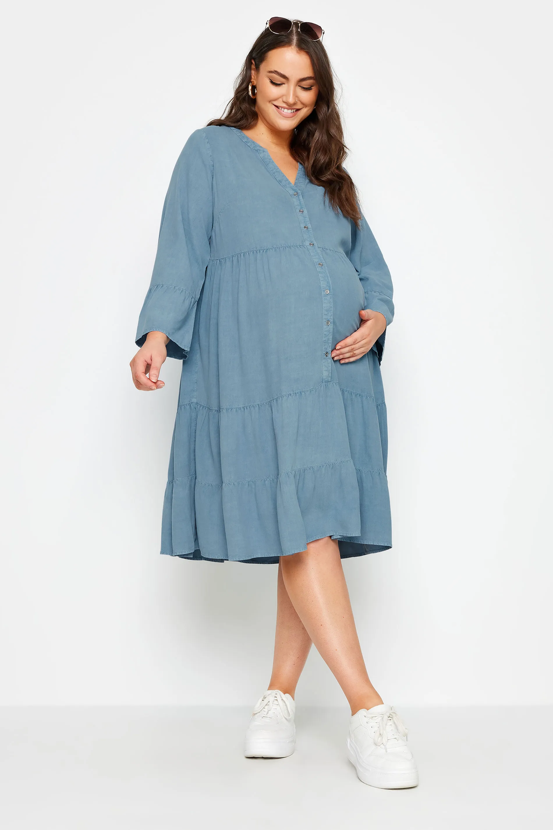 BUMP IT UP MATERNITY Curve Blue Tiered Midi Dress