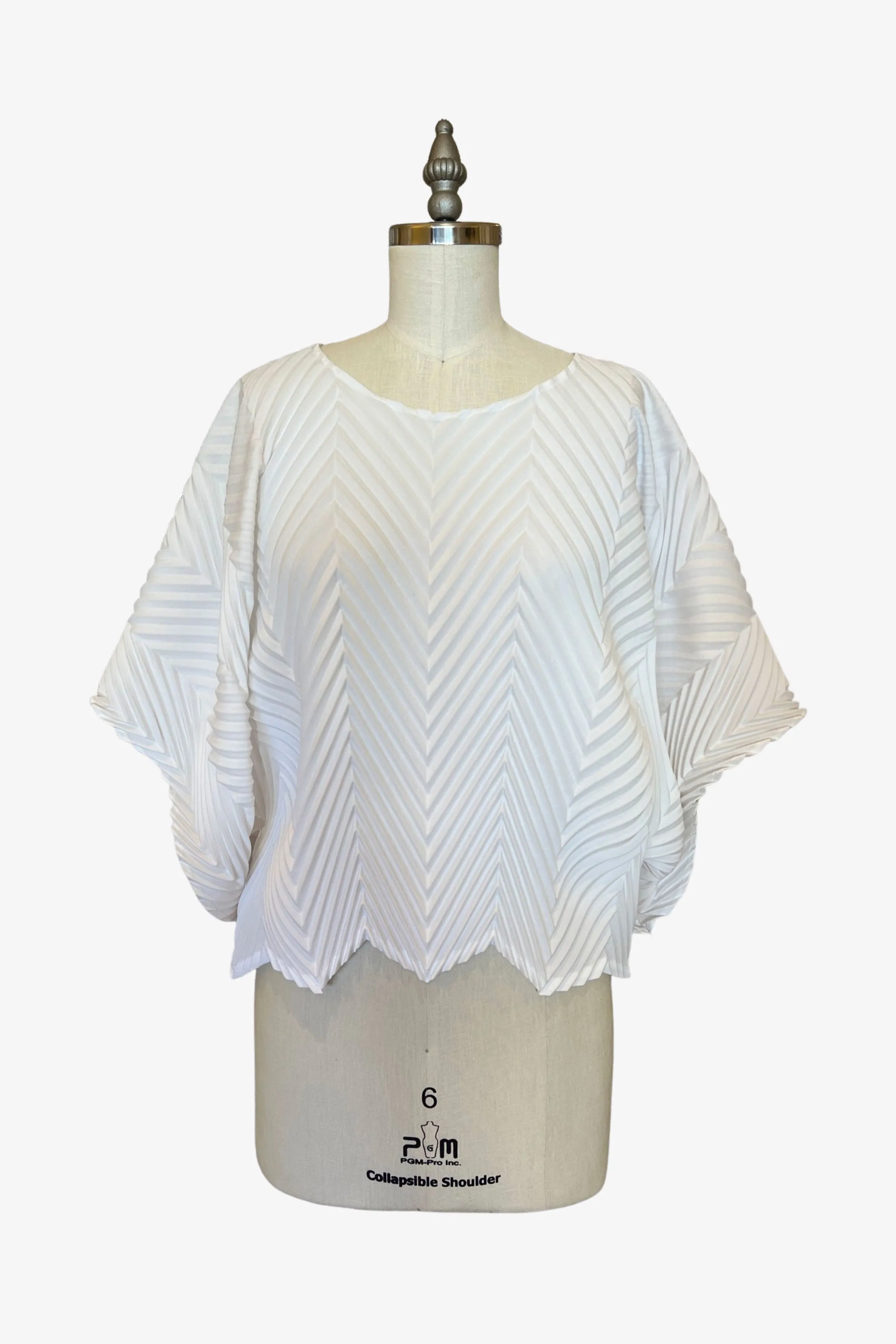 Chevron Pleated Lisbon Top | White