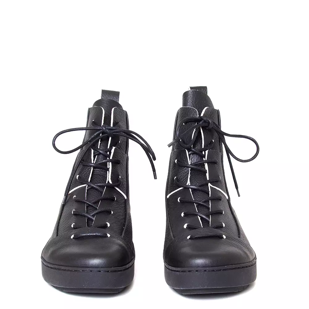 Develop Men's Leather Boot