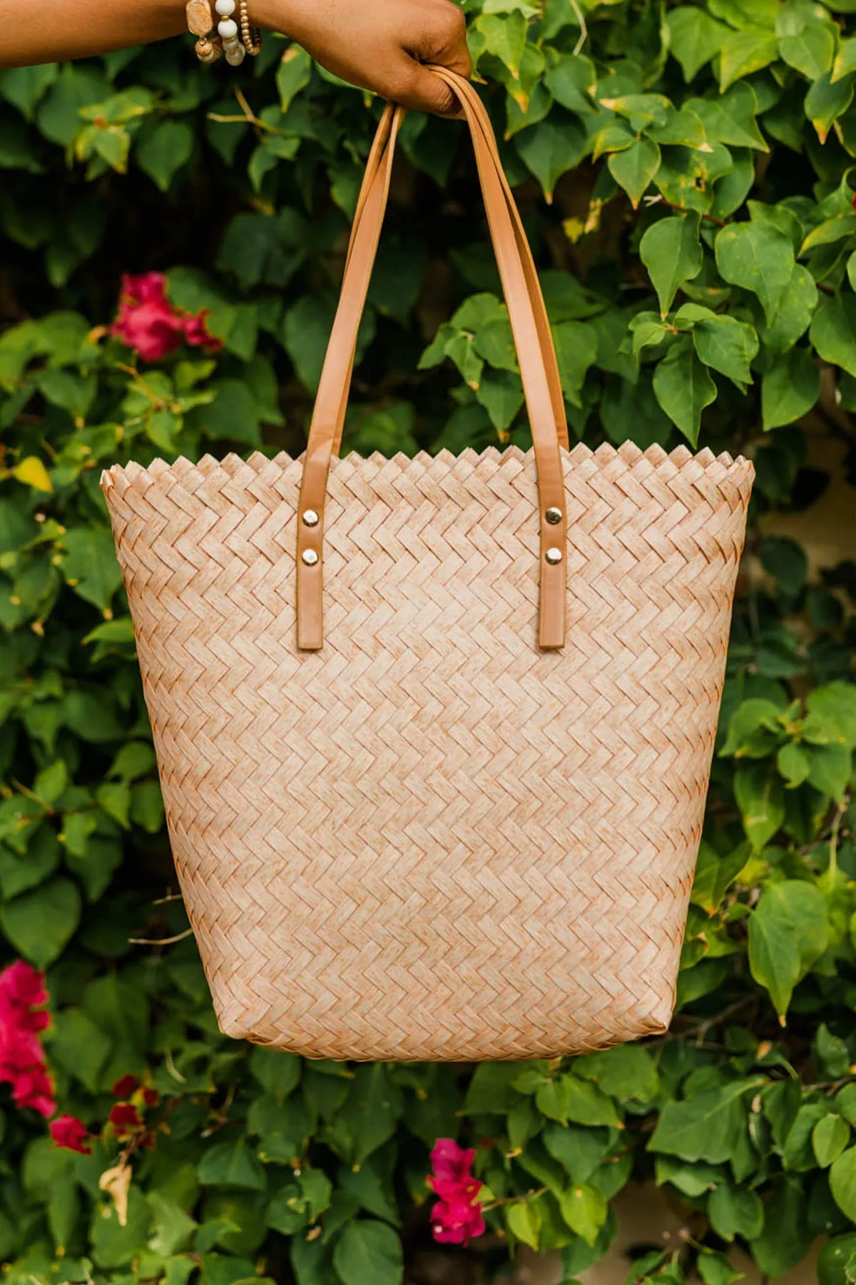 Drinks On The Beach Woven Tote- Natural