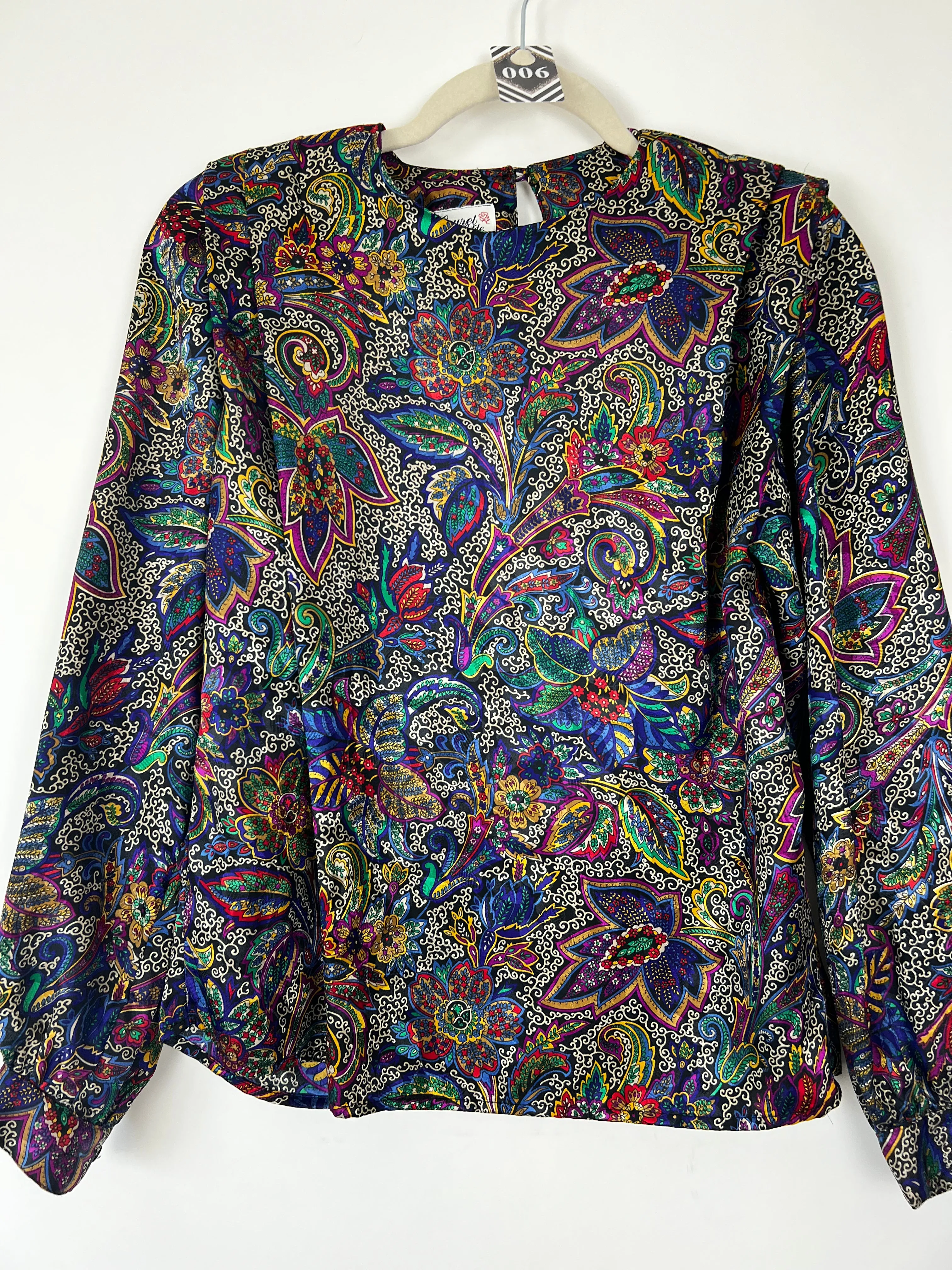 Live: 06 Vintage Floraisley Blouse