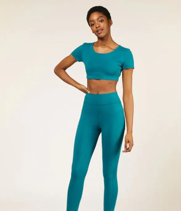 Yoga Scoop Crop Top